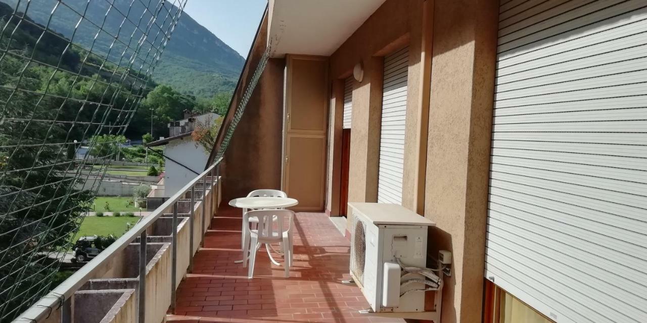 Madonna di Frasassi - Casa Vacanze Appartamento Genga  Esterno foto